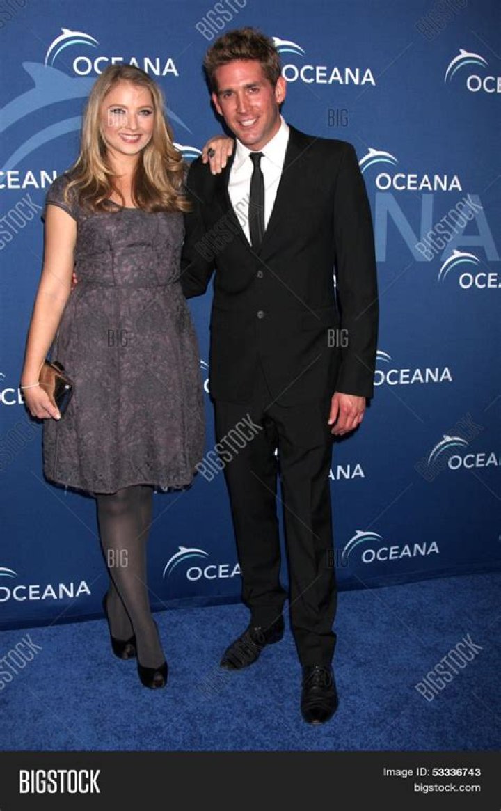 Eric Szmanda Bio, Age, Wife, Net Worth, Height, Movies, CSI And More