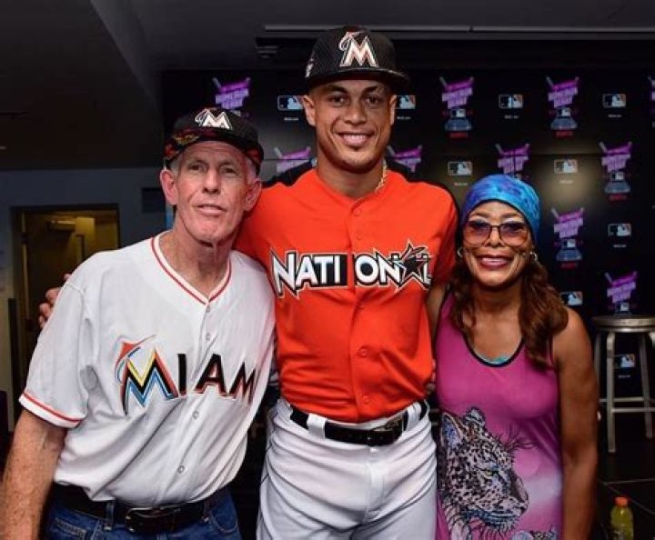 Giancarlo Stanton’s net worth, biography, fact, career, awards and life story