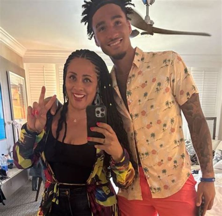 Jalen Hood-Schifino Girlfriend: Who Is Jalen Hood-Schifino’s Girlfriend?
