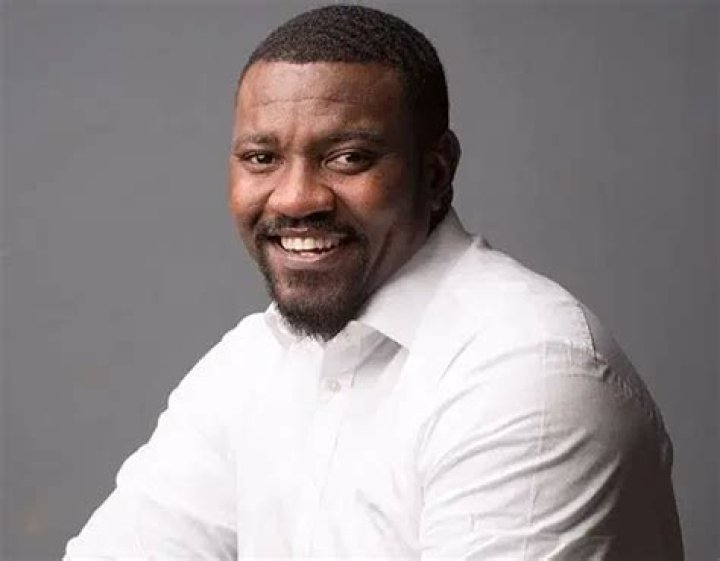 John Dumelo
