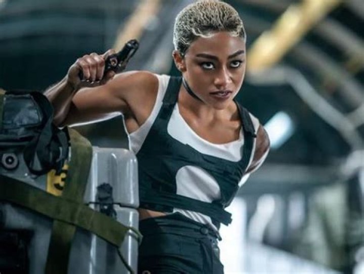 Tati Gabrielle (Actress) Wiki, Bio, Age, Height, Weight, Measurements, Ethnicity, Boyfriend, Net Worth, Facts